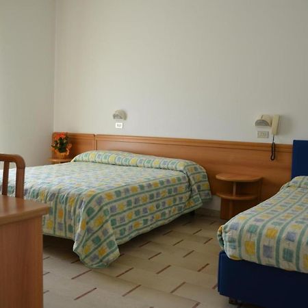 Hotel Zani تّشيرفييا المظهر الخارجي الصورة