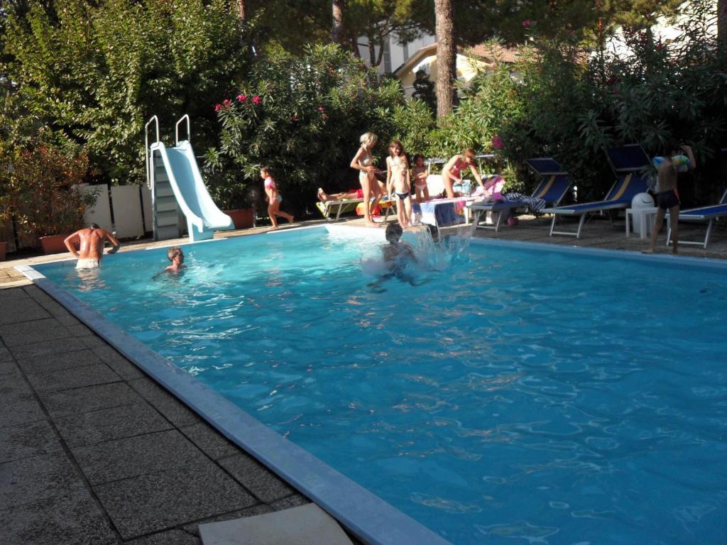 Hotel Zani تّشيرفييا المظهر الخارجي الصورة
