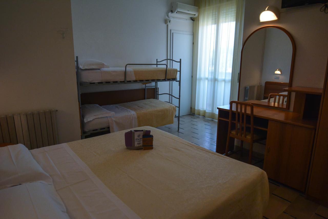 Hotel Zani تّشيرفييا المظهر الخارجي الصورة